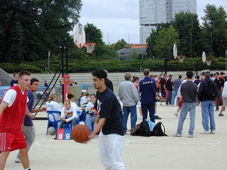 2003Sfb063