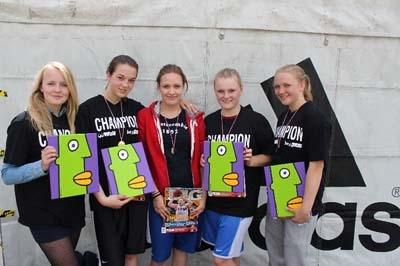 SFB2012-Finale01-090