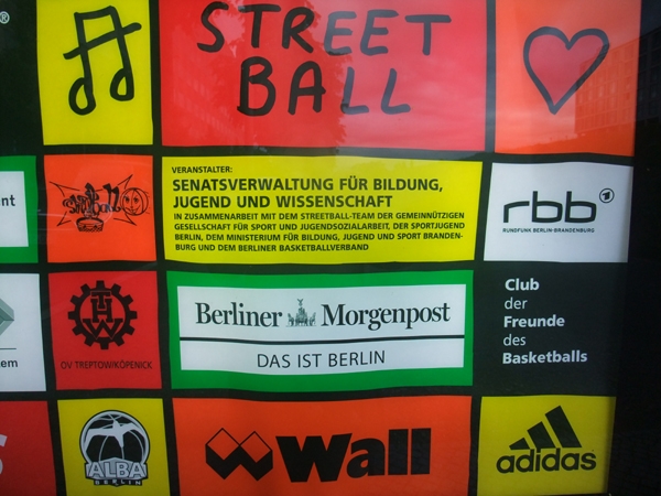 Poster2012-072