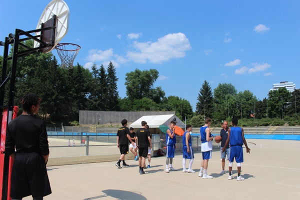 SchoolFinalsFinale02-044