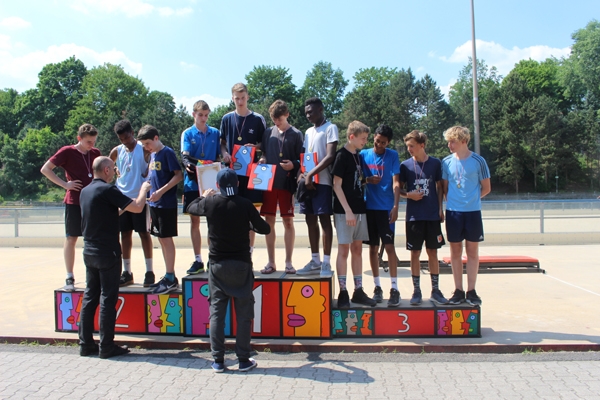 SchoolFinalsFinale02-053