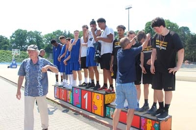 SchoolFinalsFinale02-048