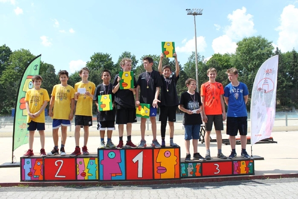 SchoolFinalsFinale03-066