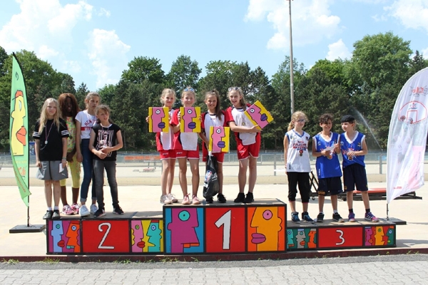 SchoolFinalsFinale03-071
