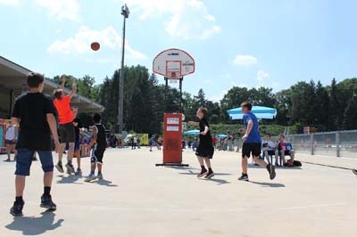 SchoolFinalsFinale03-074