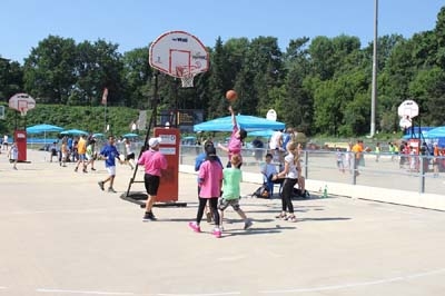 SchoolFinalsFinale03-084